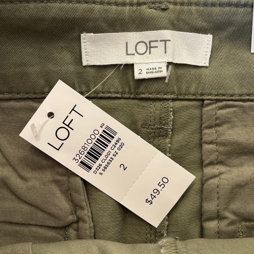 Loft Women's Olive Shorts - Picture 5 of 7